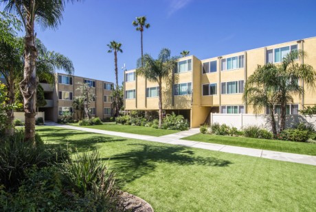 Vista Investment Group Buys Woodlake Manor Apartments in Baldwin Hills for $44M